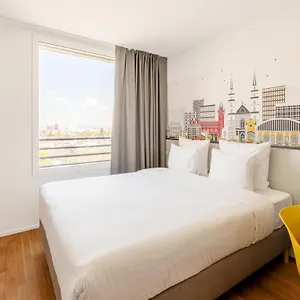 מלון B&B Hotel Basel, בזל
